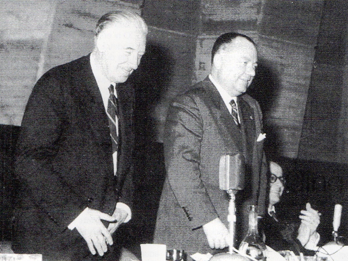 Marcel Cuvelier i René Nicoly, fundadors de Joventuts Musicals, al Congrés Mundial de la Federació Internacional (París, 1959)