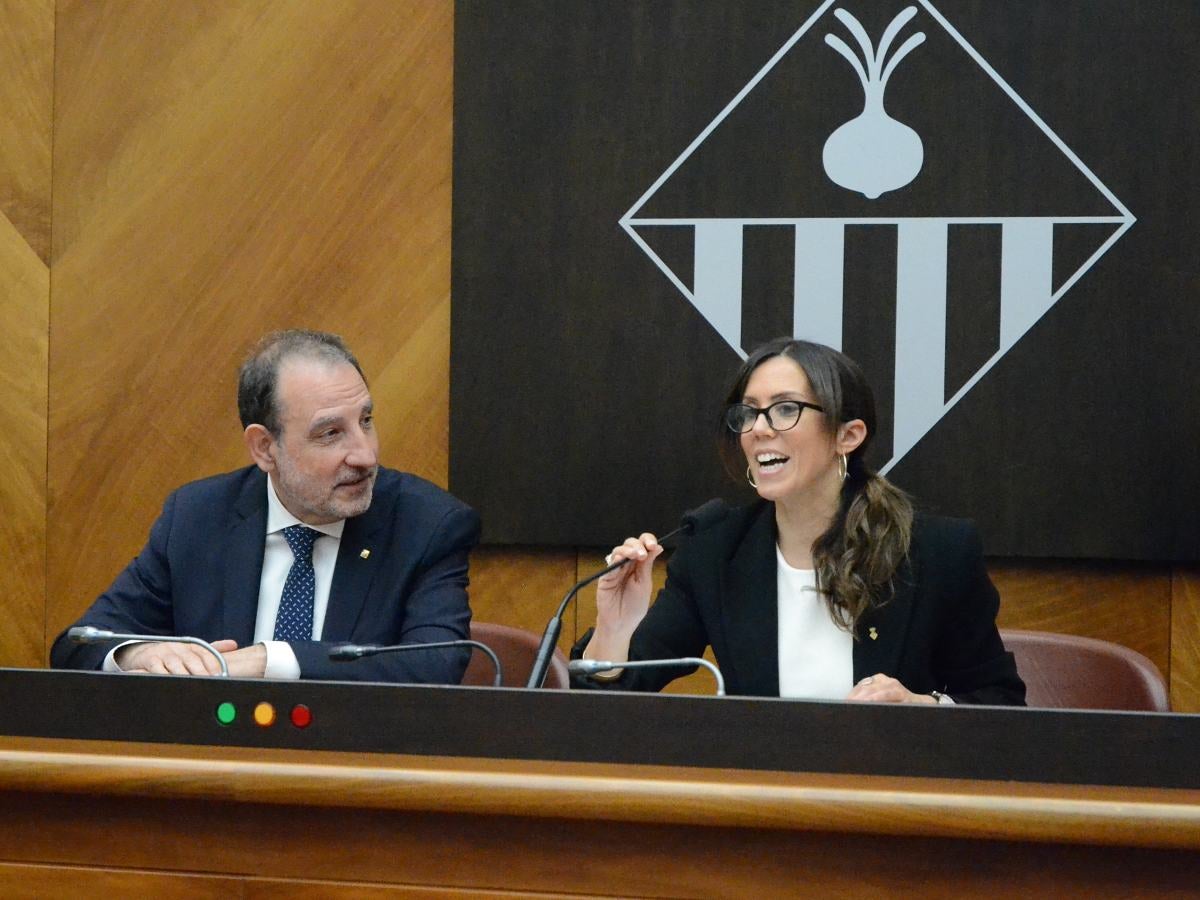 Ramon Espadaler, conseller de Justícia de la Generalitat, i Marta Farrés, alcaldessa de Sabadell. Autor: Jordi M.