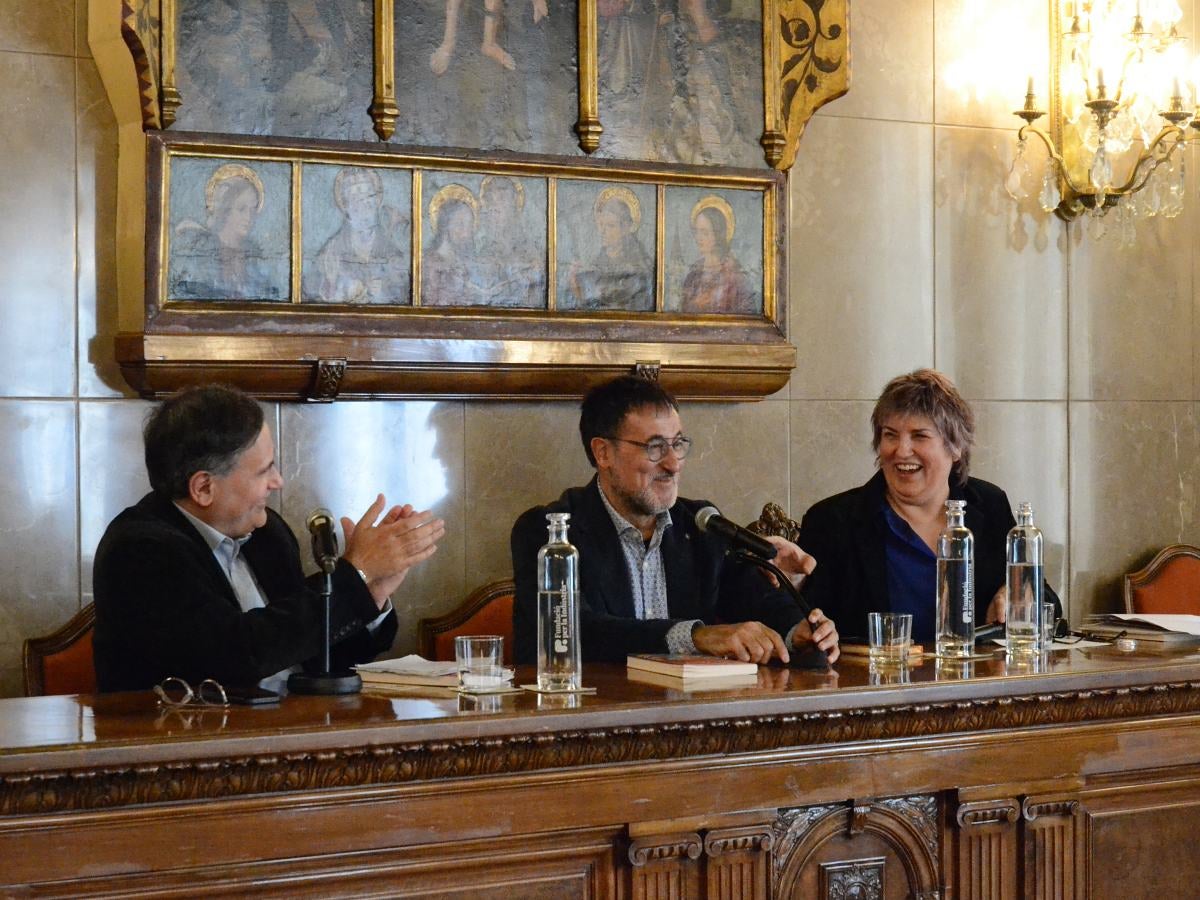 Xavier Grasset, amb Montse Barderi i Manuel Manonelles, aquest dissabte al Gremi de Fabricants. Autor: Jordi M.
