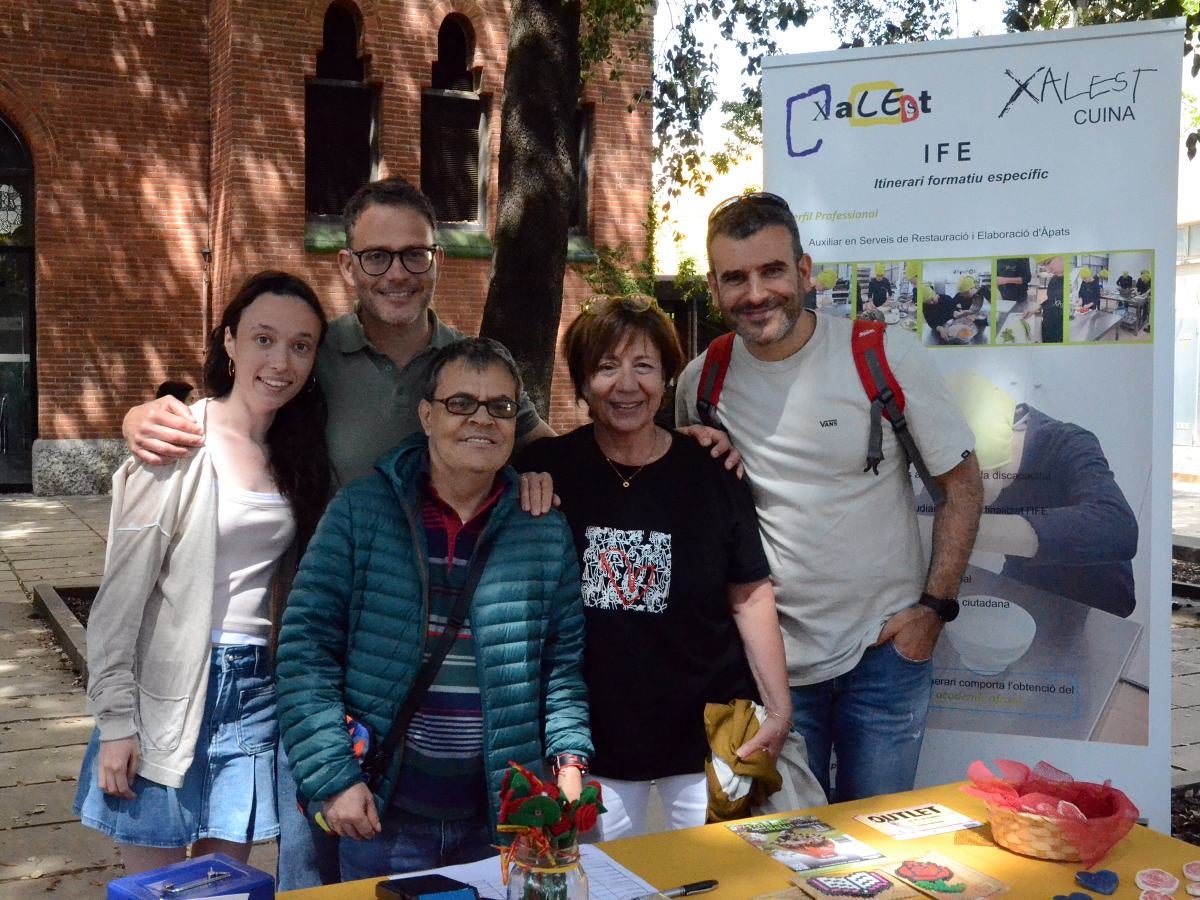 Equip de la fundació Xalest, a la Mostra d'Entitats de Vàlua. Autor: Jordi M.