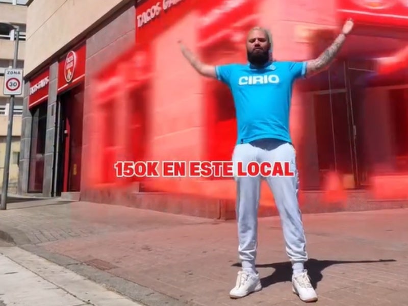 Vídeo promocional de l'obertura de l'establiment. Autor: @tacosgalos via Instagram. 