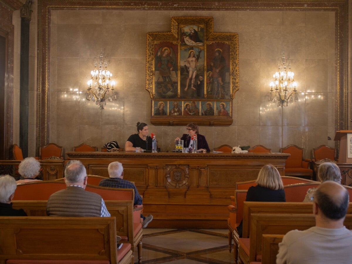 Paula Leitón i Montse Barderi, a la presentació d'XXL. Autora: Martina Berenguera.