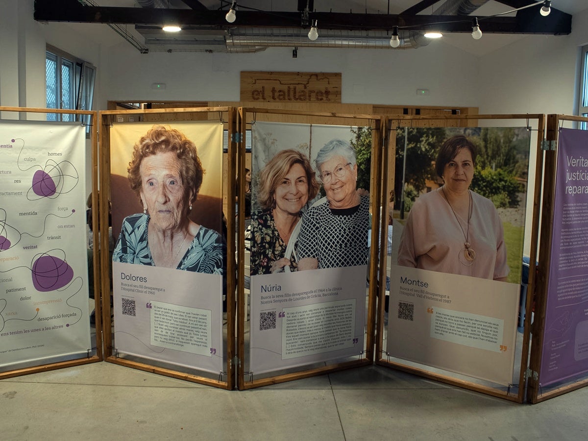 Exposició sobre 'Maternitats robades', al Tallaret. Autora: Martina Berenguera. 