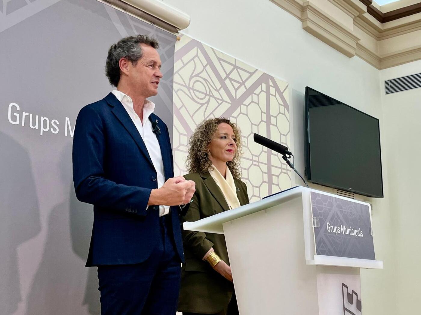 Matas i Botta, en roda de premsa. Autor: Jordi M.