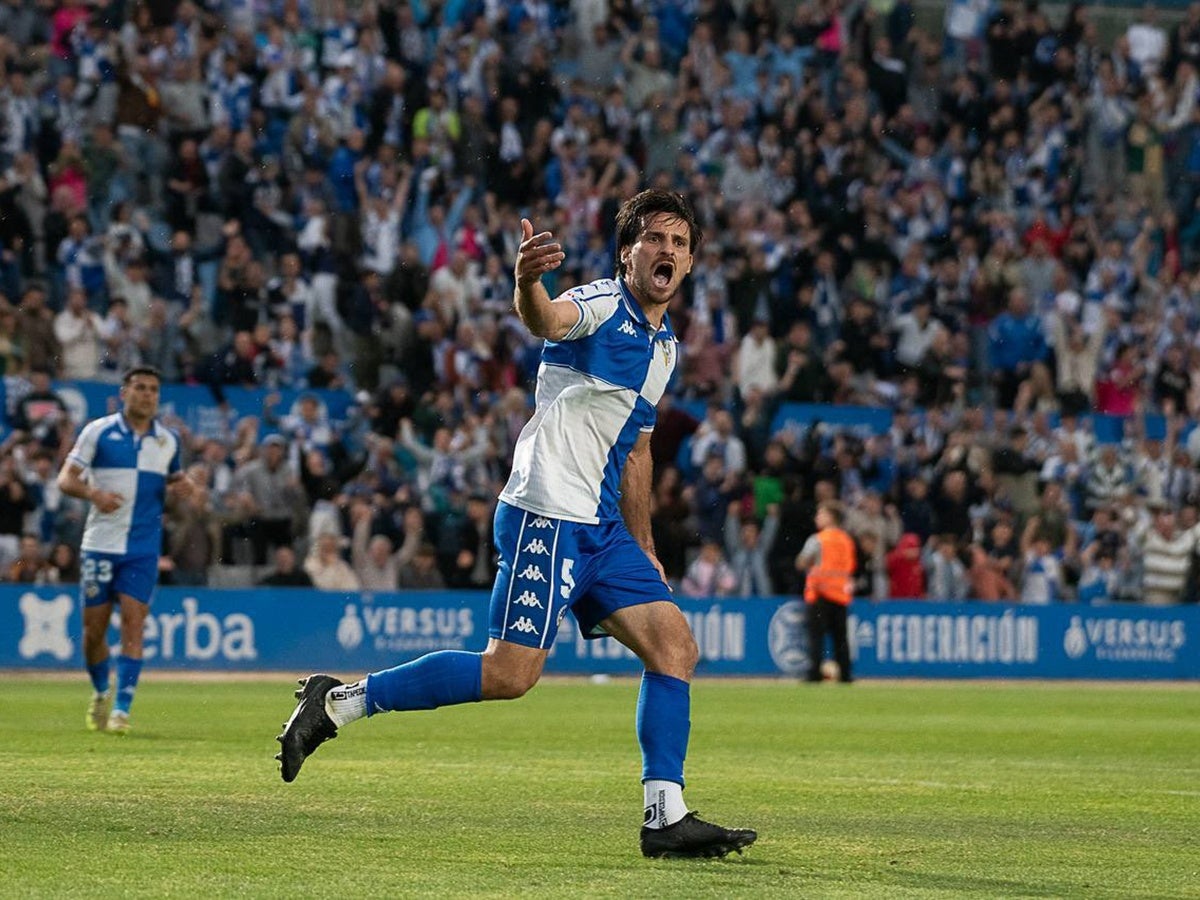Bonaldo, després de marcar el primer gol. Autor: @CESabadell via X. 