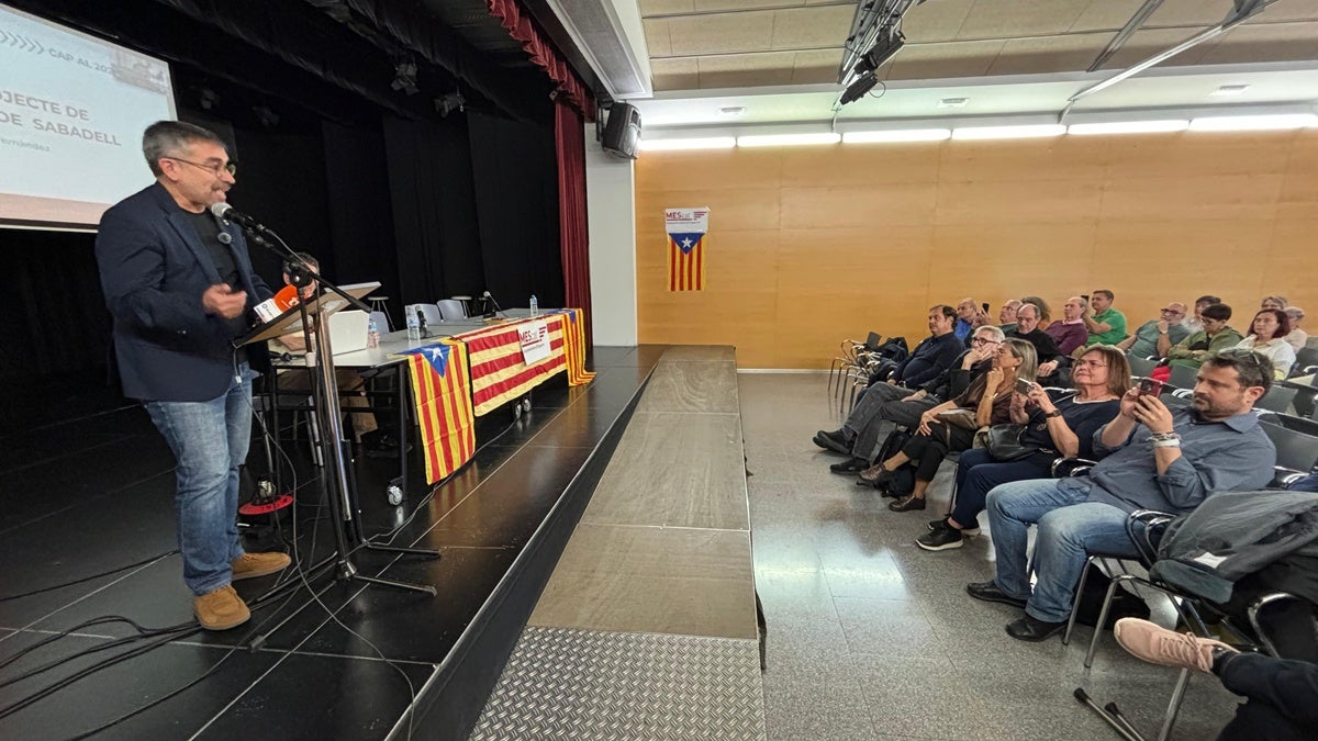 Fernàndez, tancant la convenció de MesCAT. Autor: J.d.A.