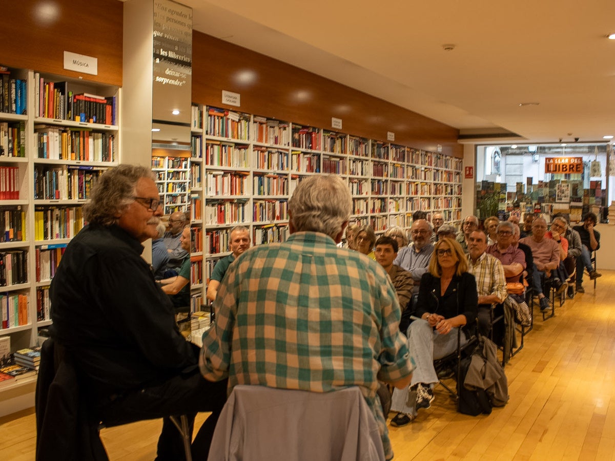Tardà i Serrano, a La Llar del Llibre. Autora: Martina Berenguera.