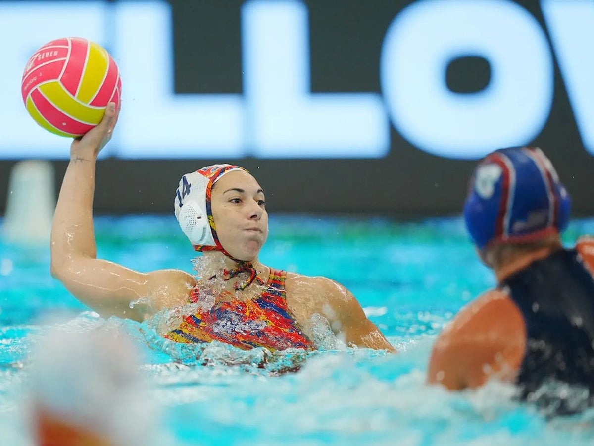 La sabadellenca Irene González, amb la selecció. RFEN