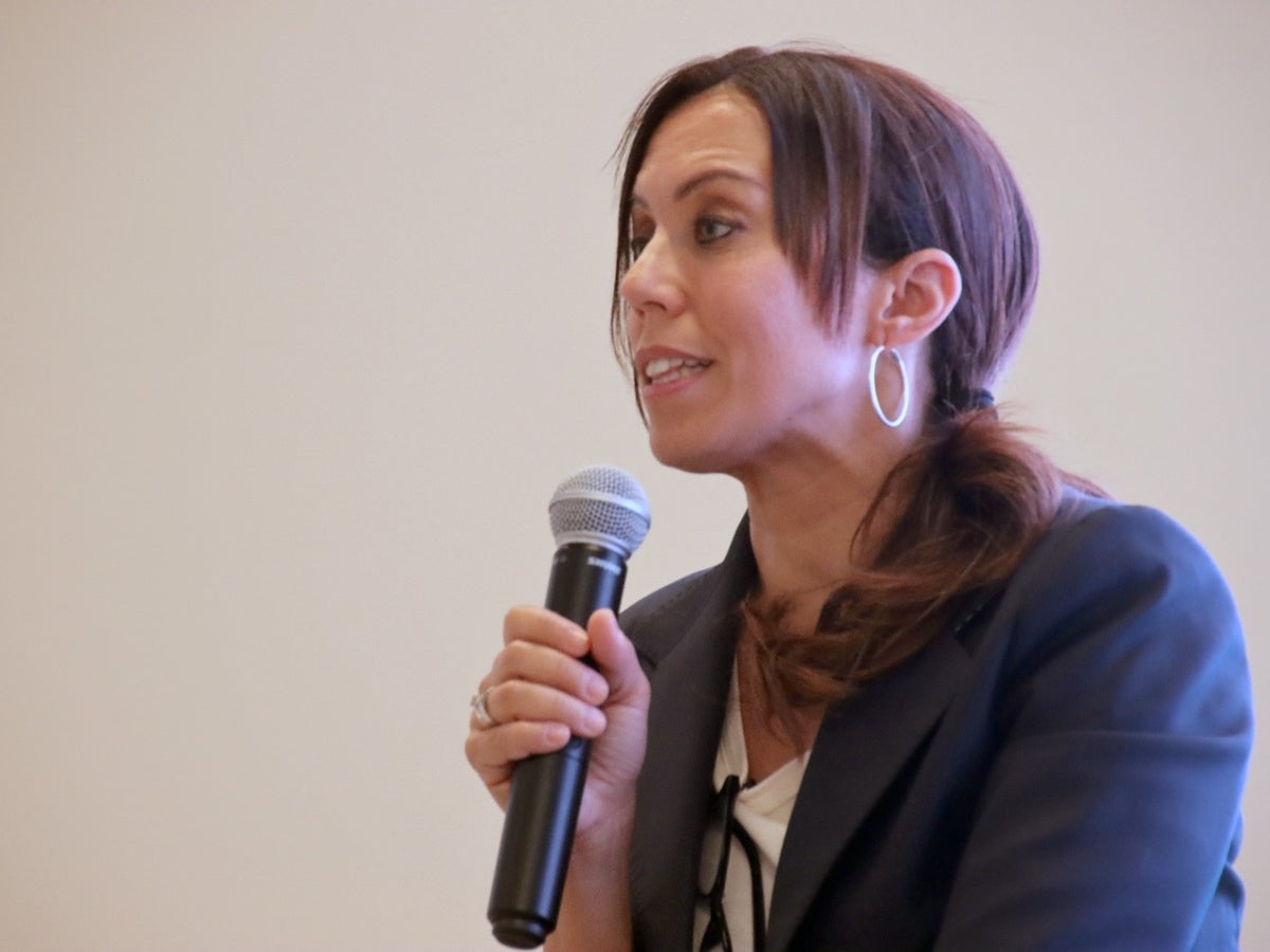 L'alcaldessa de Sabadell, Marta Farrés, a la trobada amb SBD Cercle d'Entitats, el 4 de juny de 2026. Autor: Pepe Luque / cedida. 