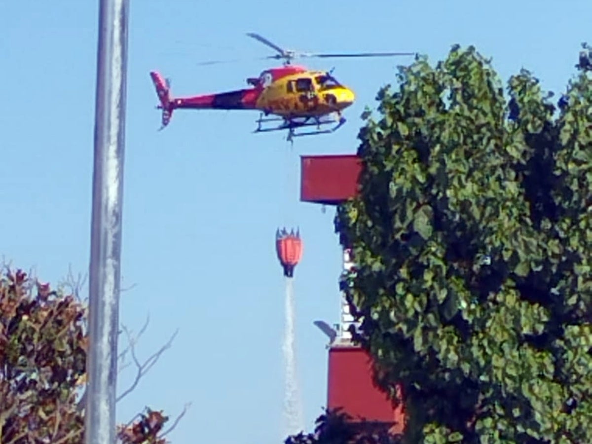 L'helicòpter dels bombers, aquesta tarda. Autor: P.López. 