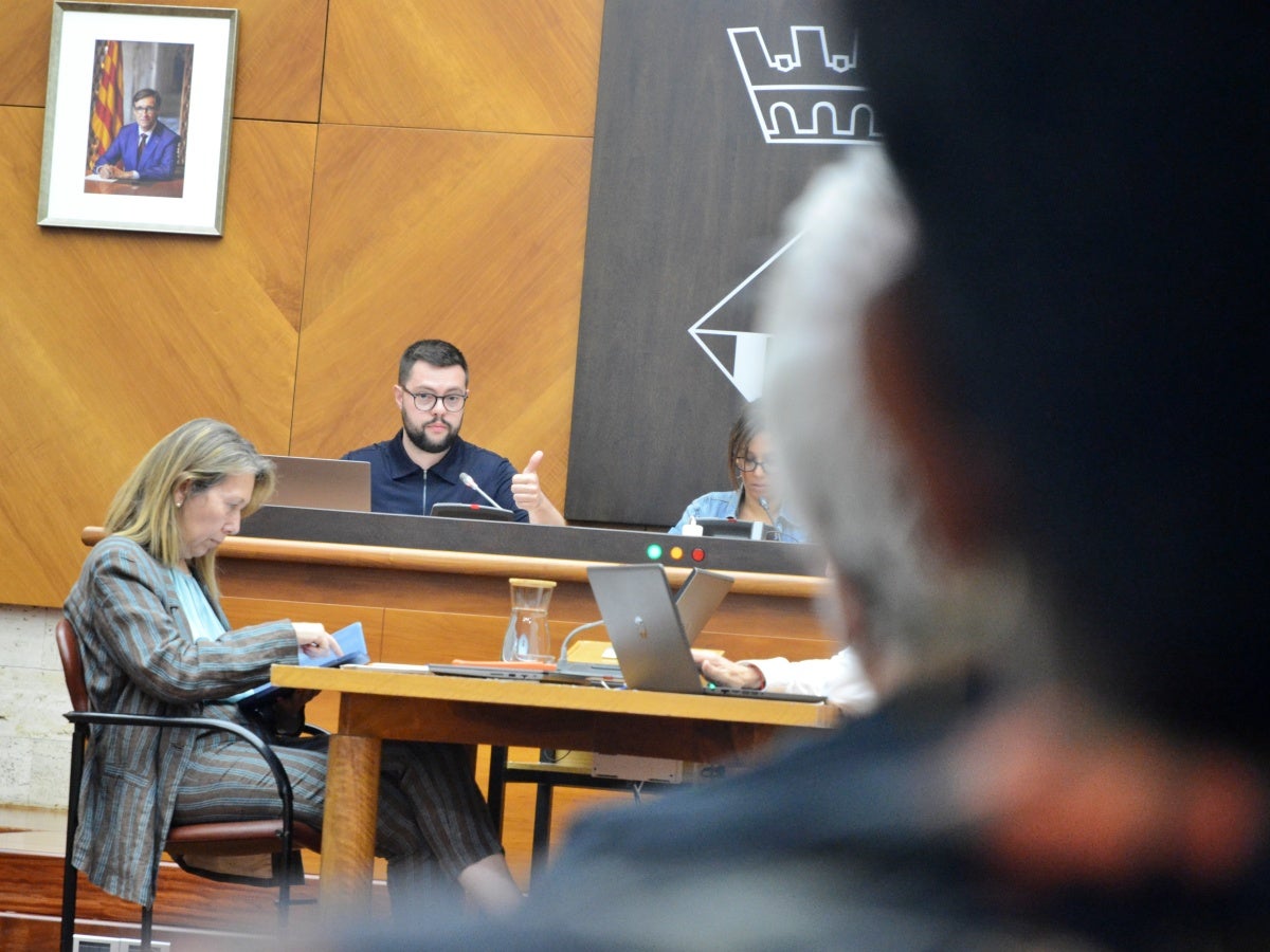 El primer tinent d'alcaldessa i responsable de Presidència, Eloi Cortés, al ple. Autor: J.d.A. 
