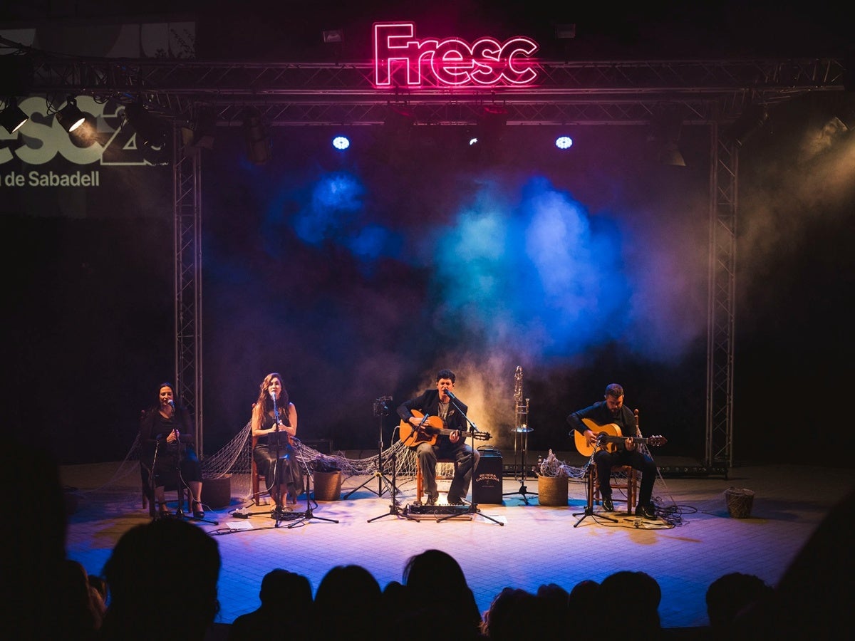 Un moment del concert d'Alfred García, al Fresc. Autora: B.Tiana / cedida. 