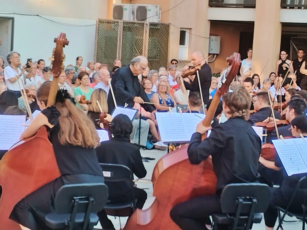 L’Orquestra Simfònica Segle XXI, al Casal Pere Quart. Autor: Juanma Verón / cedides.