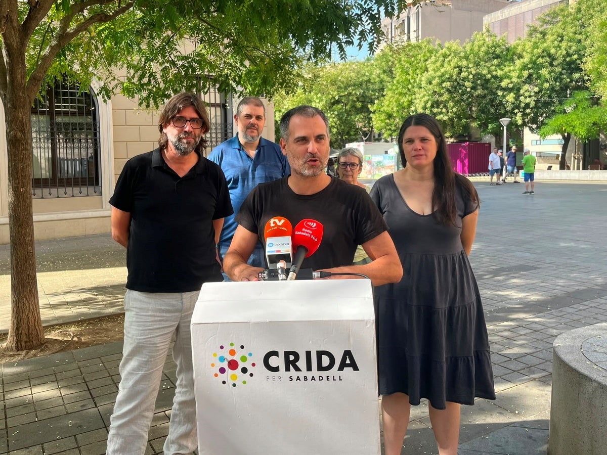 Rifer i membres de la Crida, en roda de premsa. Autor: Jordi M.