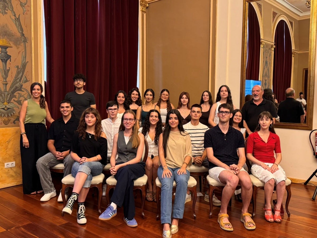 Acte de reconeixement als millors alumnes de les PAU. Autor: cedida.