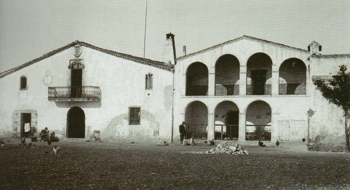 Masia de Ca n'Oriac cap el 1920. Francesc Casañas/AHS.