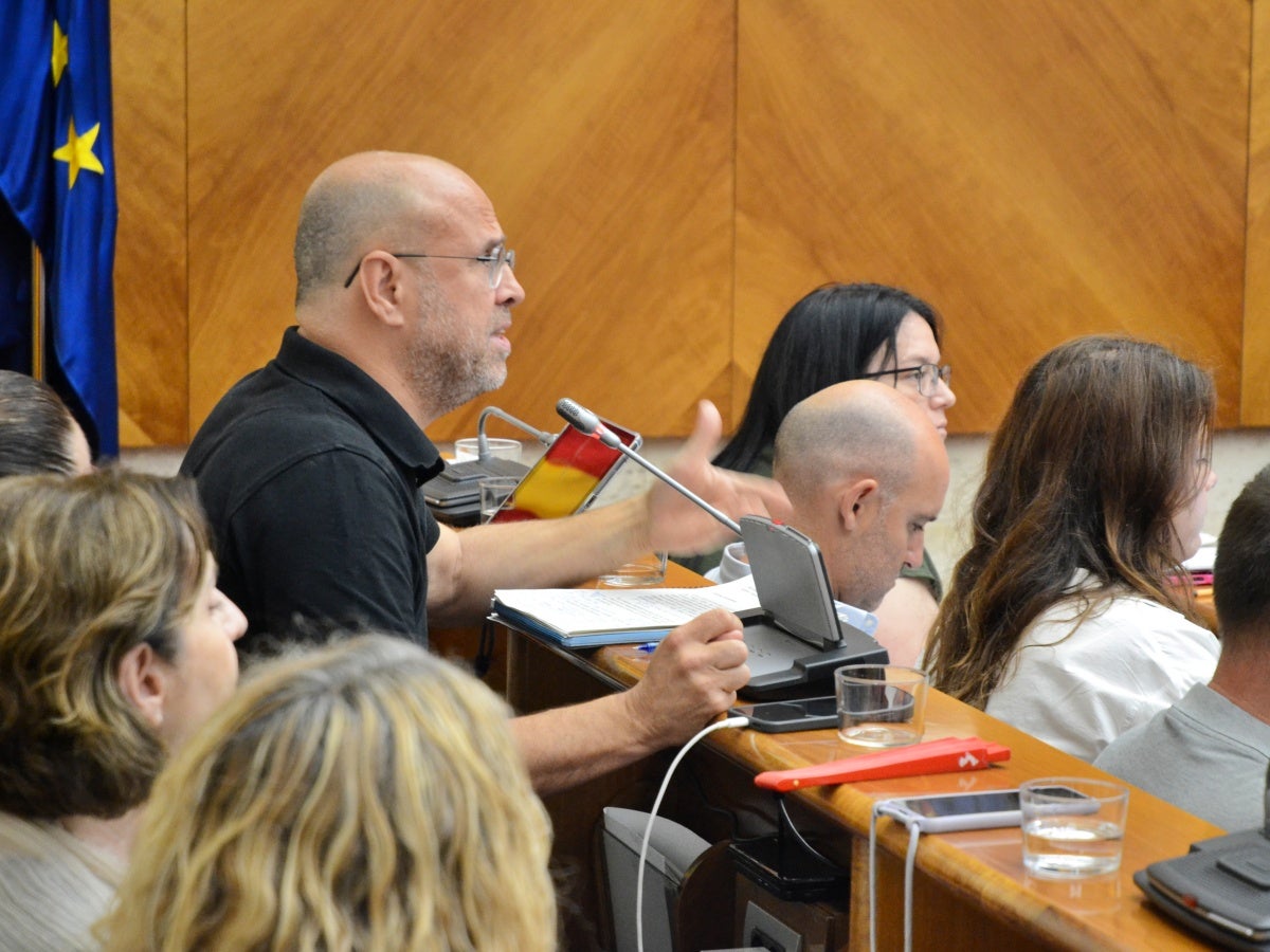 El regidor de Serveis Econòmics, Antonio Rodriguez Galián, al ple de juliol. Autor: J.d.A. 