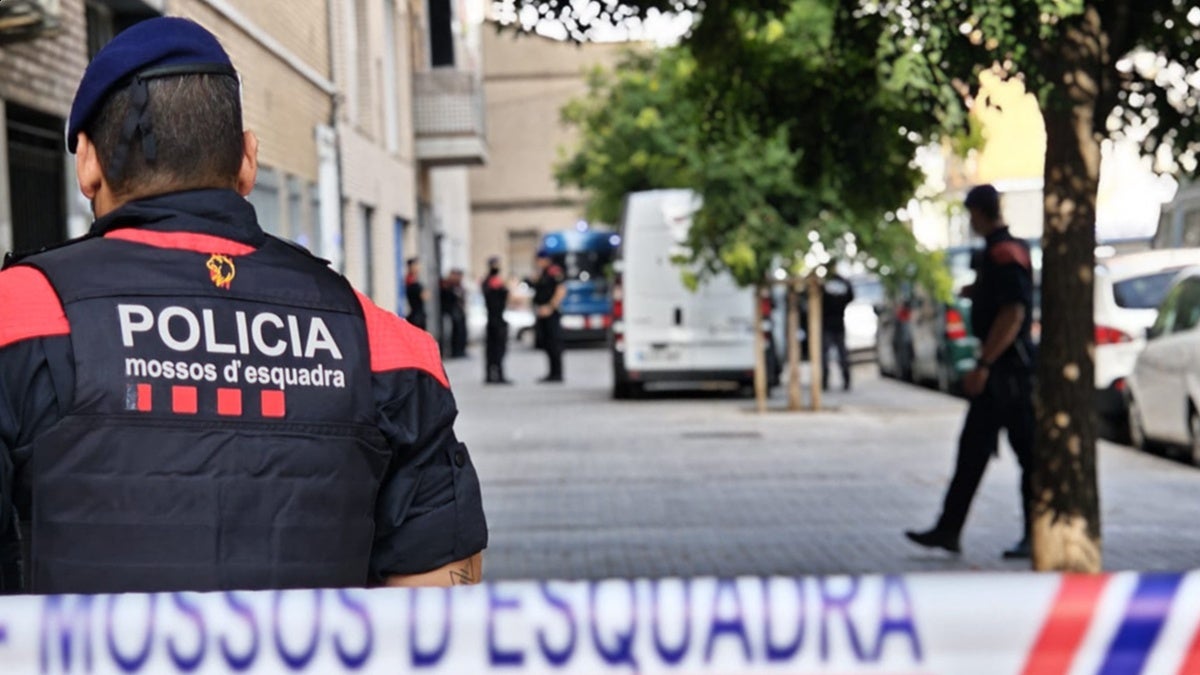 Els Mossos s'han presentat al domicili a les 7:20 h del matí. Cedida