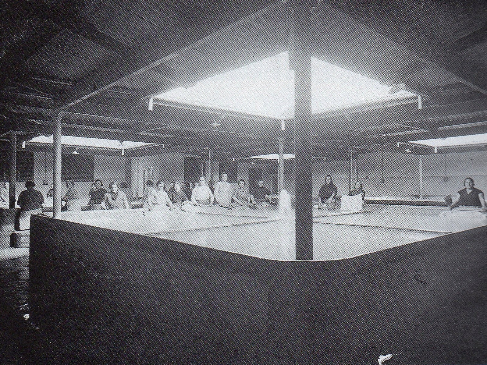 Interior del safareig del carrer Reina Elionor (1934). Autor desconegut/AHS
