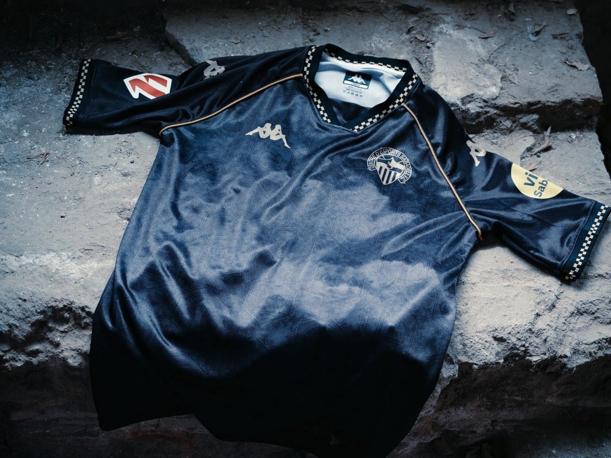 Segona equipació. CES