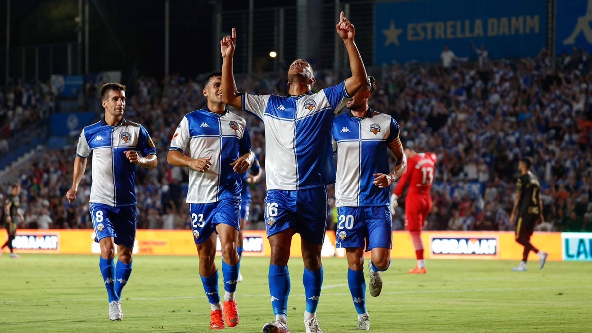 Gioacchini, celebrant un dels seus dos gols. Autora: Dihör