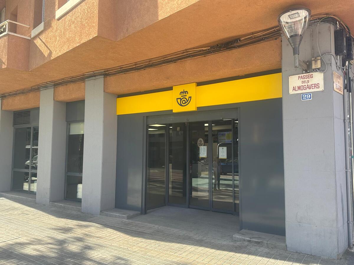 Nova oficina de Correus al passeig d'Almogàvers. Autor: cedida.