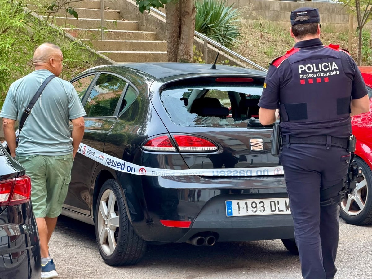 Investigadors al llocs dels fets, aquest matí. Autor: ACN. 