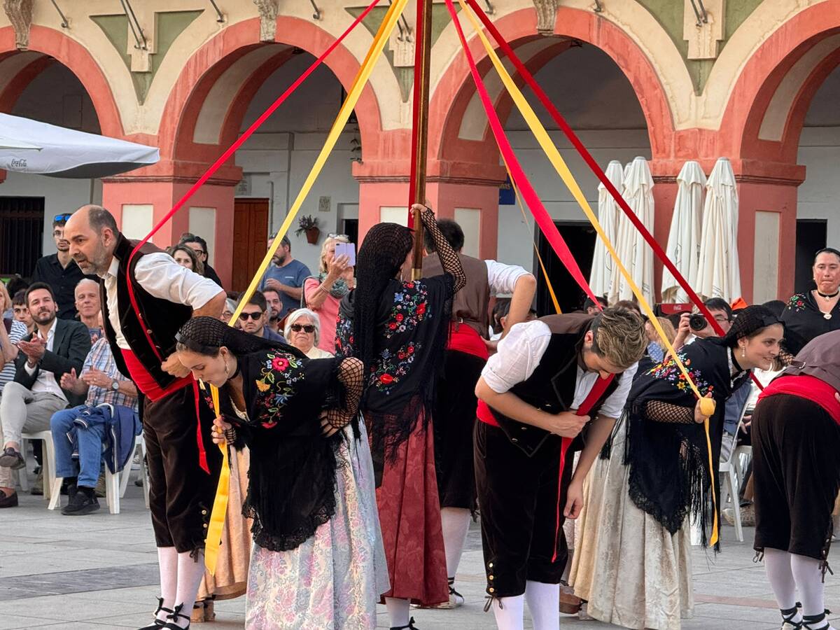 L'Esbart Sabadell Dansaire, a Còrdova. Autor: cedida.