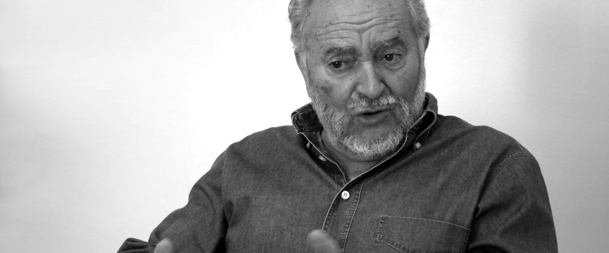 Foto portada: Julio Anguita, durant l'entrevista. Autor: David B.
