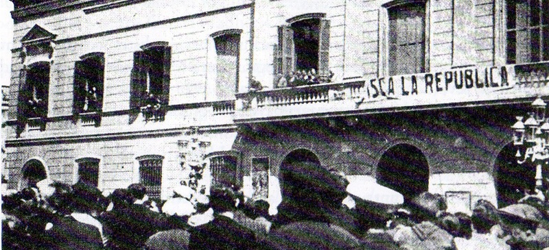 Foto portada: Proclamació de la Segona República a Sabadell. Foto: El Radical. Font: La República i la Guerra Civil a Sabadell 1931-1939