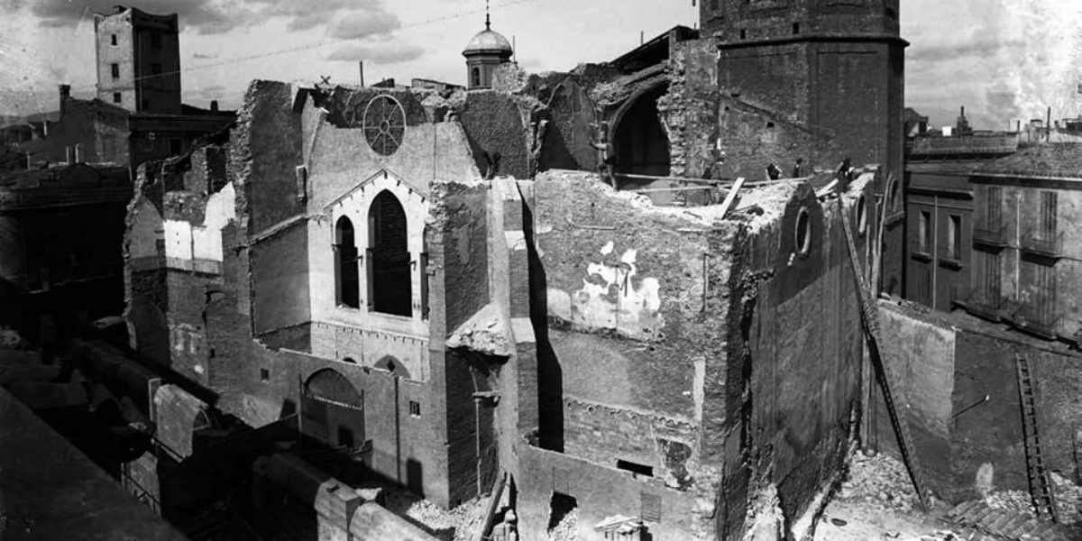 Església de Sant Fèlix després de la Setmana Tràgica, entre 1910 i 1914. Autor: Francesc Casañas Riera. FONT: Arxiu Històric de Sabadell (AHS)