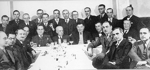 oto portada: Manuel Azaña i Magí Marcé al restaurant Arrahona durant la seva visita a Sabadell el 20 d'agost de 1934.Arxiu Històric Sabadell, Autor desconegut.