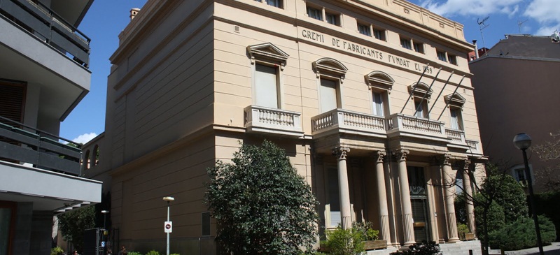 La primera seu del Banc de Sabadell va ser la del Gremi de Fabricants de Sabadell, a la imatge.