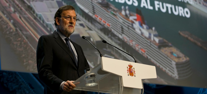 El president del govern, Mariano Rajoy, durant la seva intervenció en la inauguració de la jornada sobre infraestructures "Conectados al futuro", celebrada a Barcelona. Autor: Pool Moncloa / Diego Crespo.