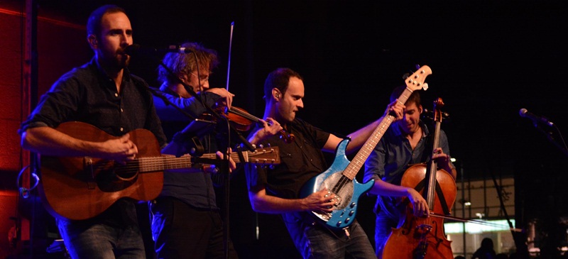 Foto portada: concert de Blaumut, a la Festa Major de l'any 2016. Autor: David B.