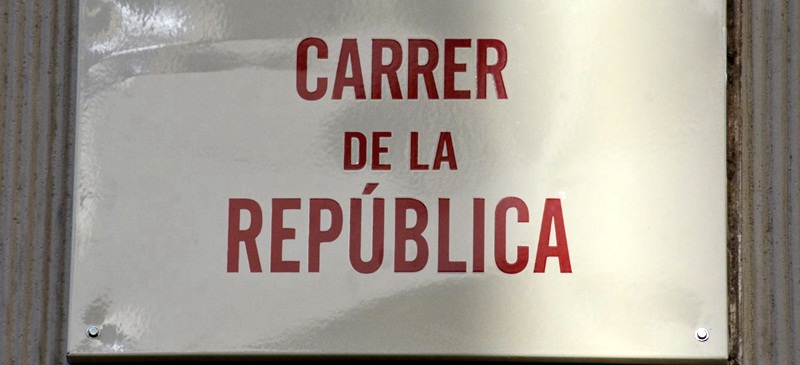 Foto portada: el carrer de la República.