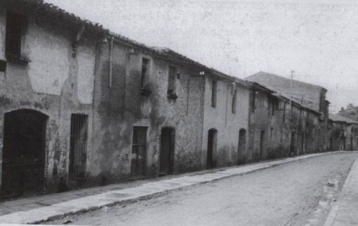 Primer tram carrer Major on s'observen les primeres cases construïdes al segle XVIII. Autor: Francesc Casañas/AHS (1920 aproximadament)