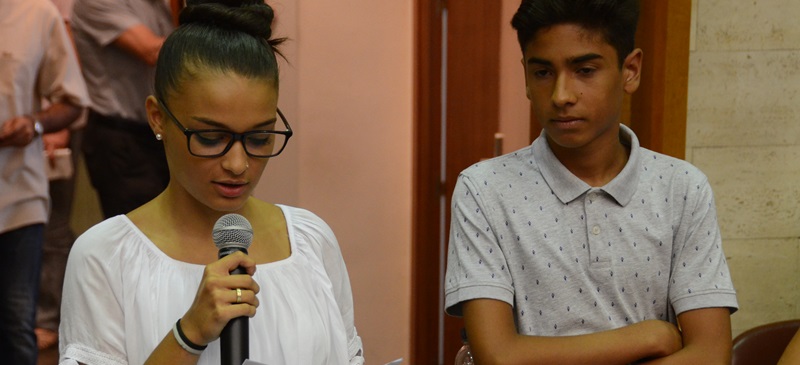 Intervención de representantes del pueblo gitano en el pleno de julio. Autor: David B.