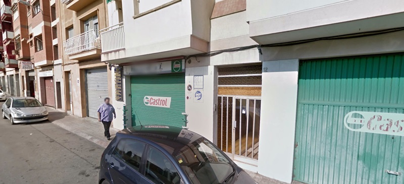 Foto portada: el número 12 del carrer Lluis Vives. Autor: Google Maps.