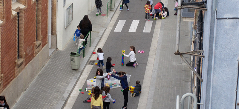 Pati al carrer - Enric Casassas