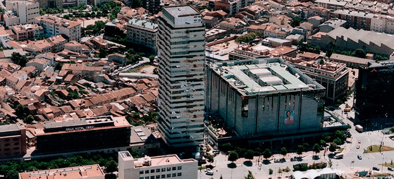 Foto portada: la Torre Milenium, en una imatge d'arxiu.