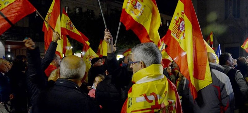 Foto portada: concentració unionista aquest divendres a Sabadell. Autor: David B.