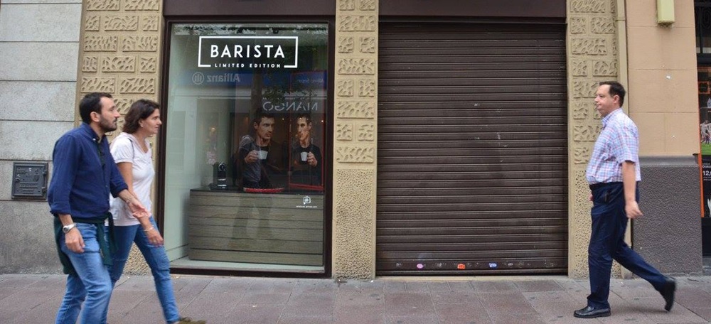 Foto portada: la Rambla de Sabadell, durant la vaga del 3-O, també dita aturada de país. Autor: David B.