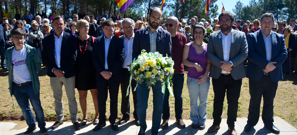 Foto portada: ofrena floral institucional. aquest dilluns. Autor: David B.