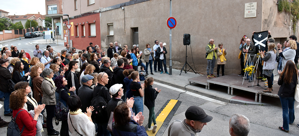 Foto portada: el carrer d'Alfons XIII, ara carrer de l'U d'octubre. Autor: ACN.