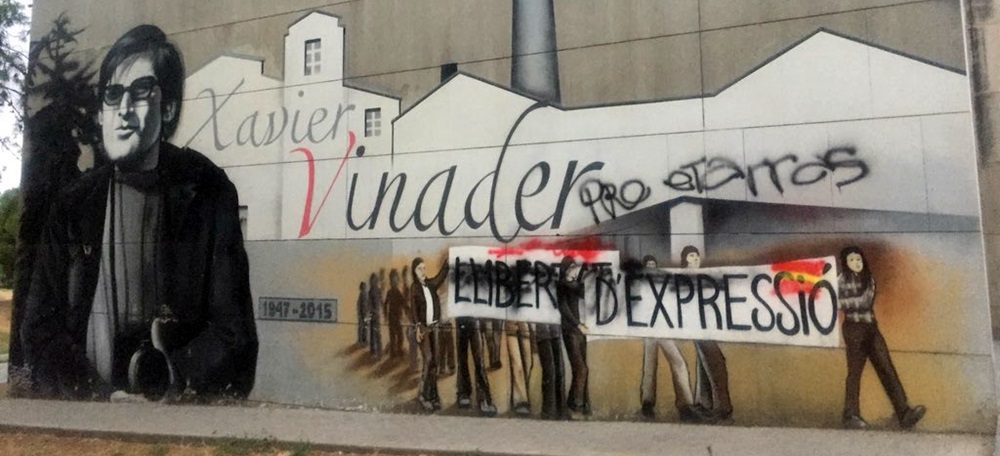 Foto portada: estat del mural, aquest dimecres. Foto: @gabrielmassana via Twitter.