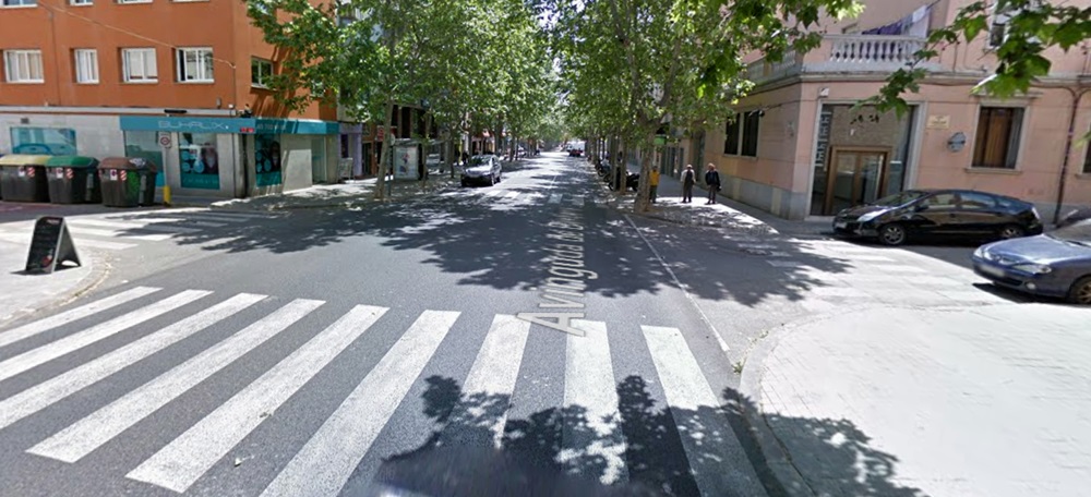 Foto portada: avinguda de Barberà amb el carrer de Clemència Isaura. Foto: Google Street View.