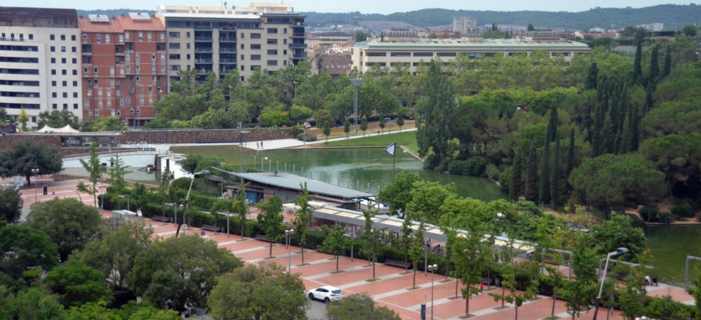 Foto portada: el parc de Catalunya, des dels Jutjats. Autor: J.d.A.