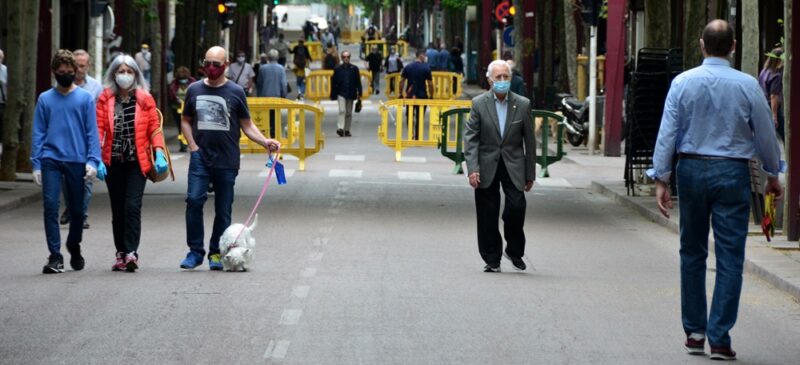 Vianants a la Rambla, aquest dissabte. Autor: David B. 