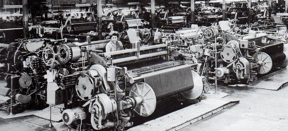 Foto portada: Secció de telers de la fàbrica Marcet SA als anys seixanta. Autor desconegut/AHS